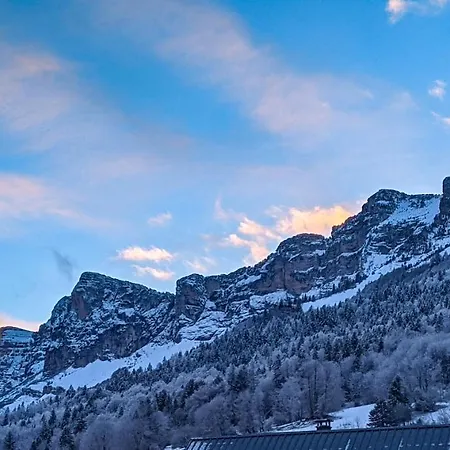Maison Familiale En Montagne Avec Vue Merveilleuse Sur Le Massif De Belledonne Saint-Bernard  Exterior foto